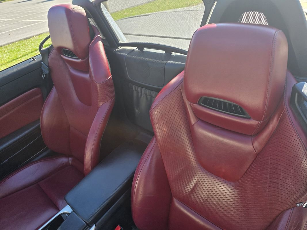 Used 2012 Mercedes-Benz SLK 250 image 12