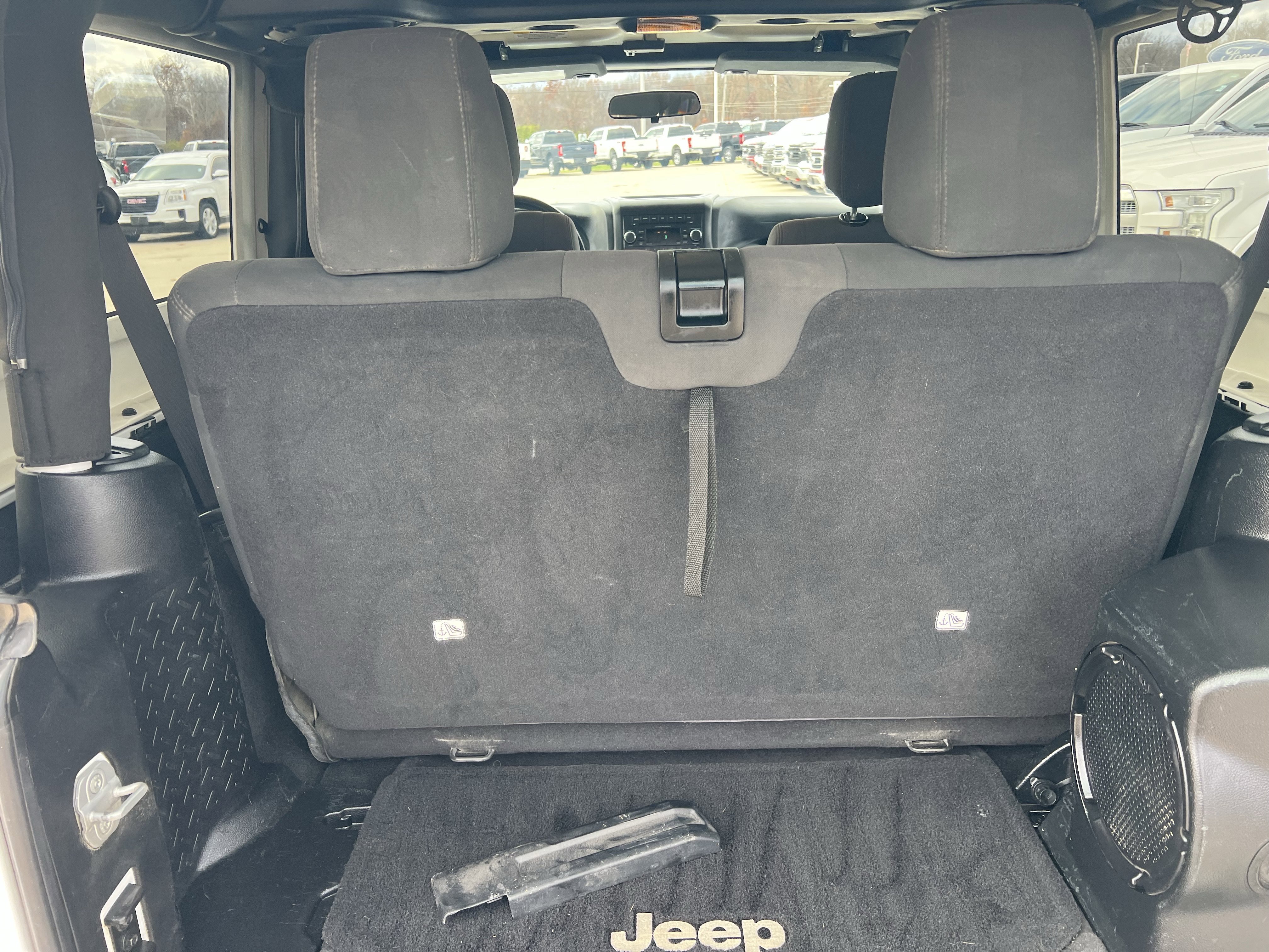 Used 2012 Jeep Wrangler Sahara image 25