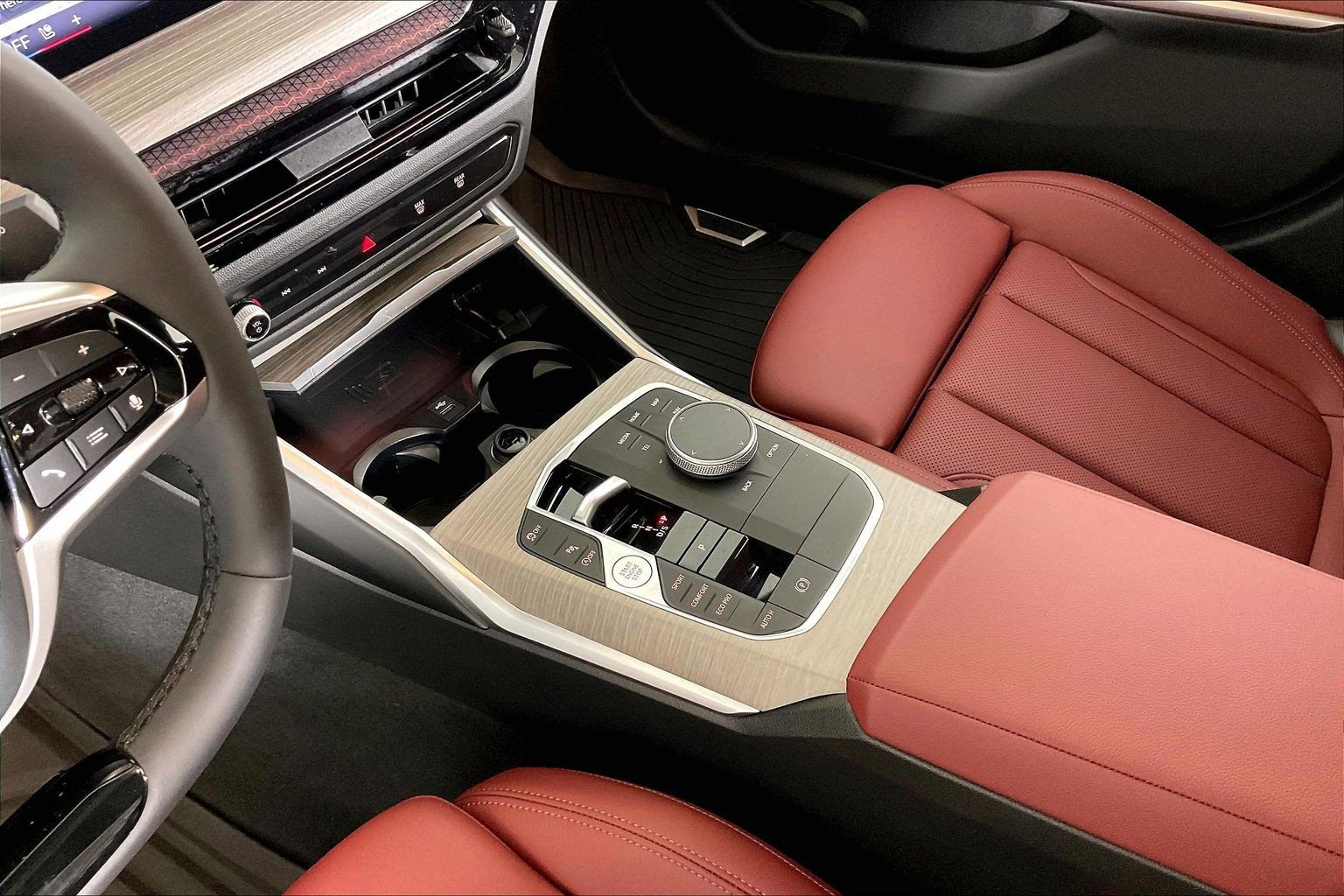 Certified 2025 BMW 330i xDrive Sedan w/ Premium Package image 15