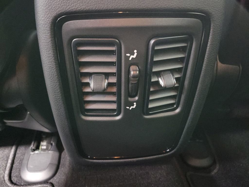 Used 2022 Dodge Durango GT image 18