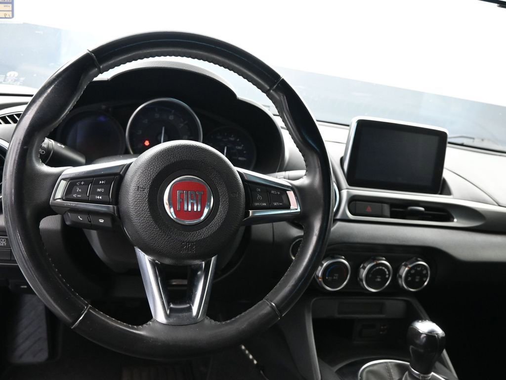 Used 2019 FIAT 124 Spider Classica w/ Technology Group image 20