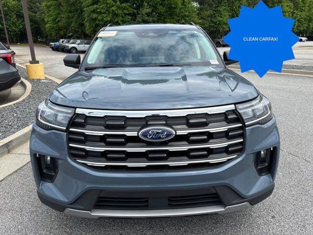 Certified 2025 Ford Explorer Active w/ Active Comfort Package RWD image 3