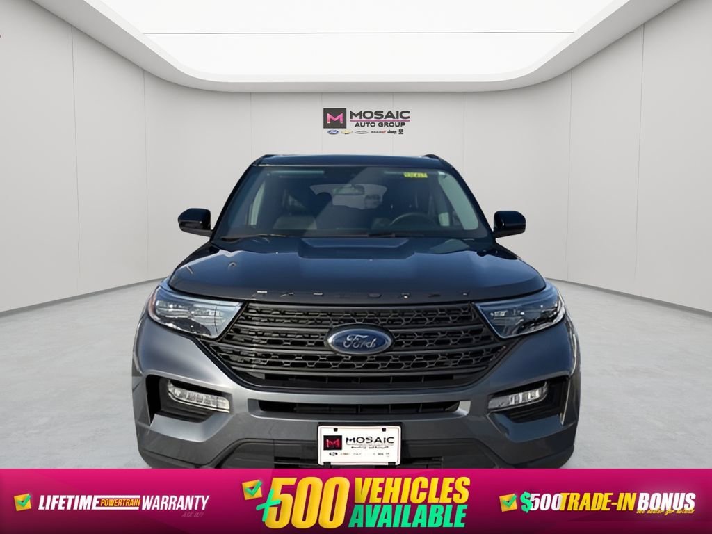 Used 2023 Ford Explorer XLT w/ Equipment Group 202A image 2
