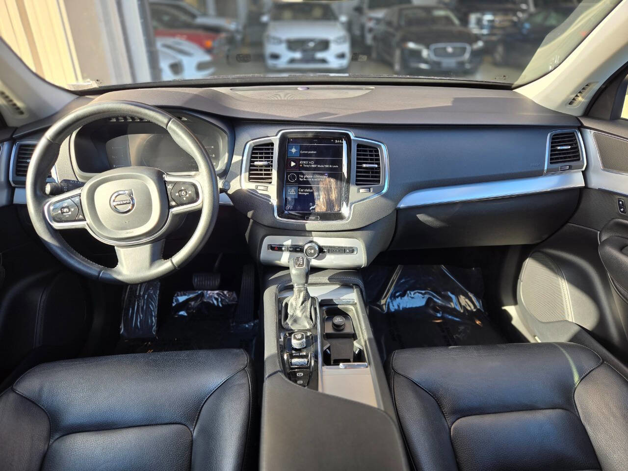 Used 2018 Volvo XC90 T5 Momentum image 11