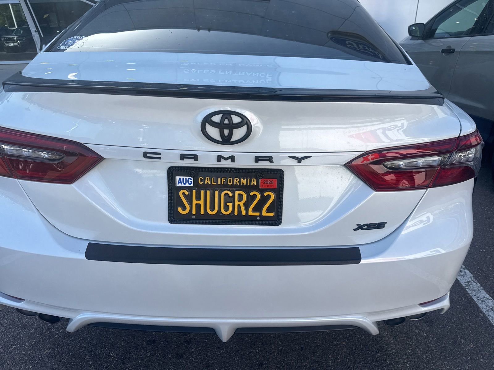 Used 2023 Toyota Camry XSE FWD image 3
