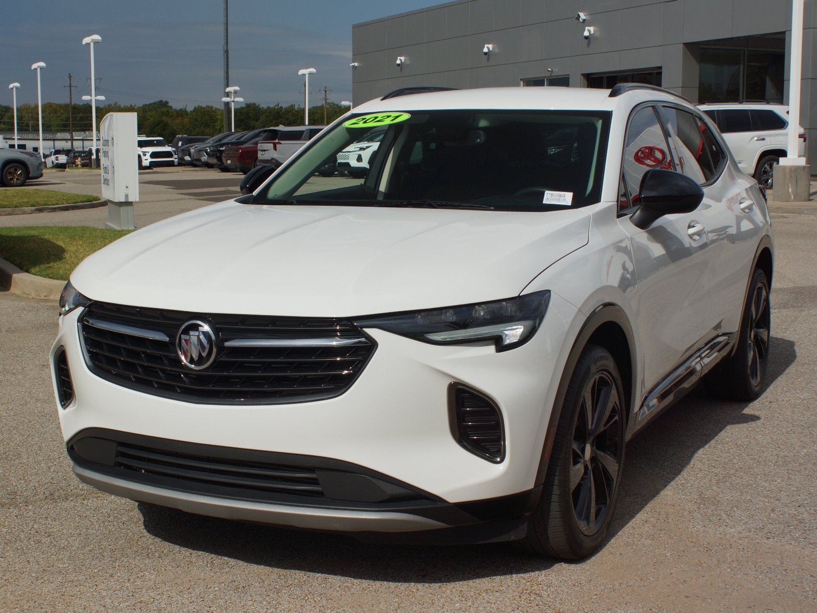 Used 2021 Buick Envision Preferred FWD image 2