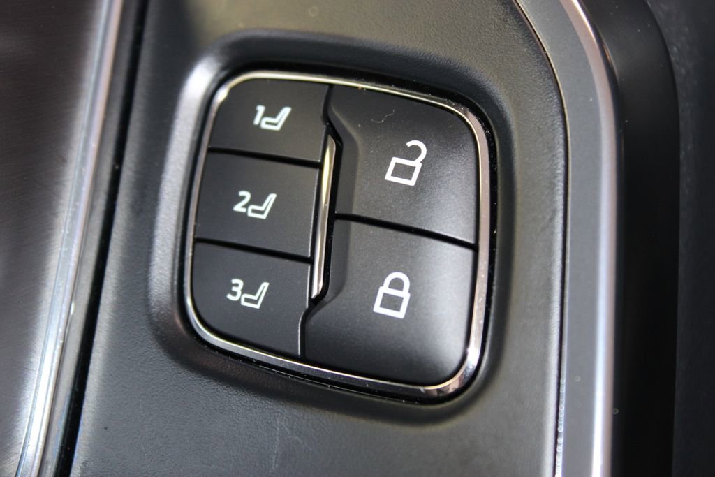 Used 2025 Ford F150 Platinum image 34