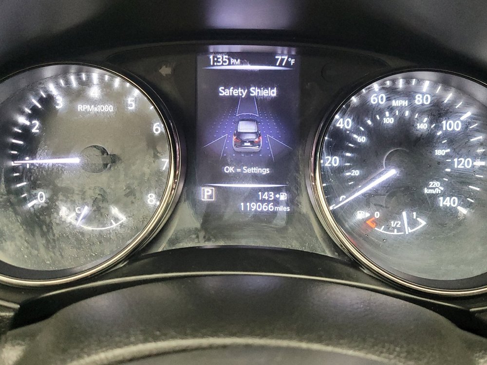 Used 2018 Nissan Rogue Sport SV image 23