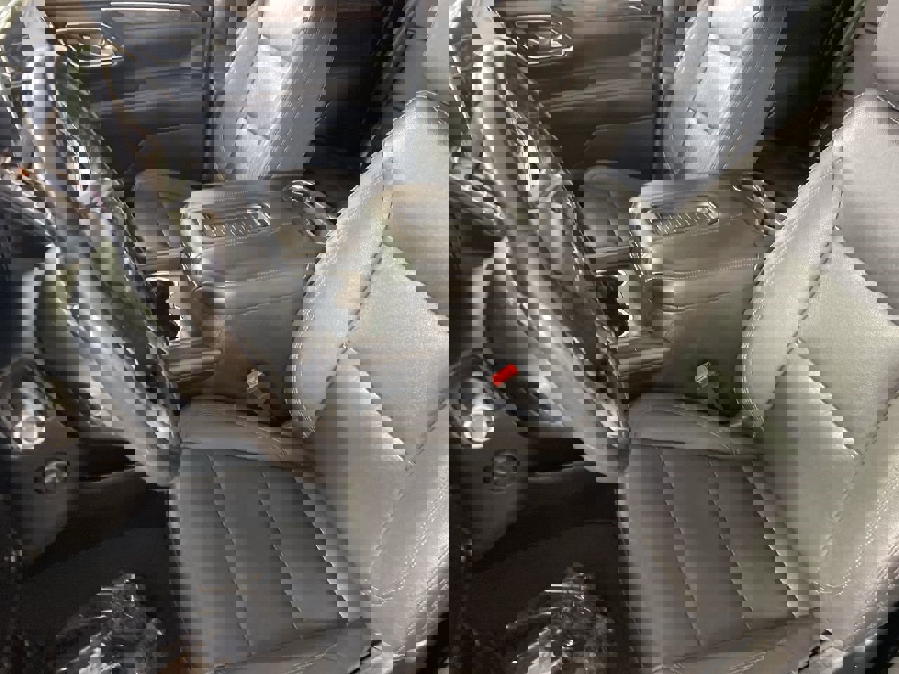 Used 2022 Chevrolet Suburban Z71 w/ Luxury Package image 21