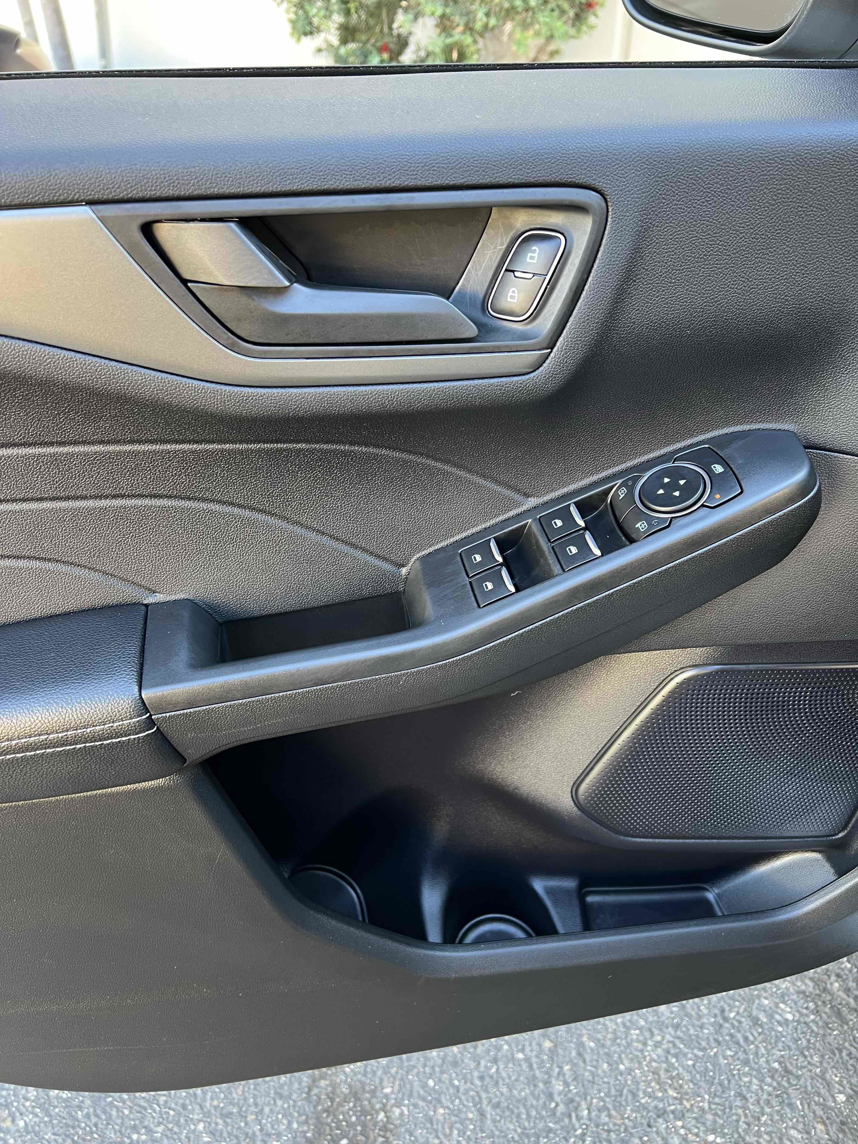 Used 2024 Ford Escape Active image 41