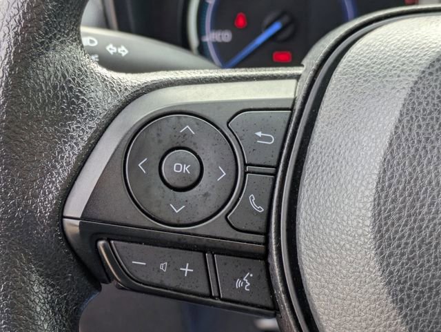 Used 2025 Toyota RAV4 LE image 10