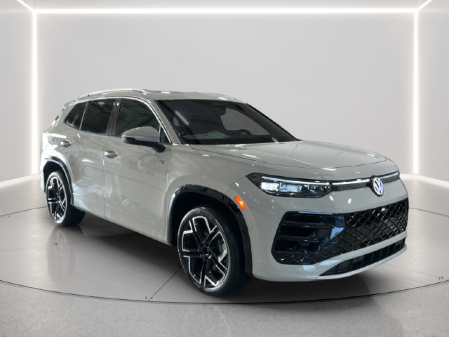 New 2026 Volkswagen Tiguan SEL R-Line AWD/4WD image 8