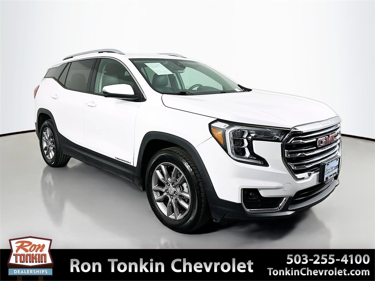 Used 2024 GMC Terrain SLT