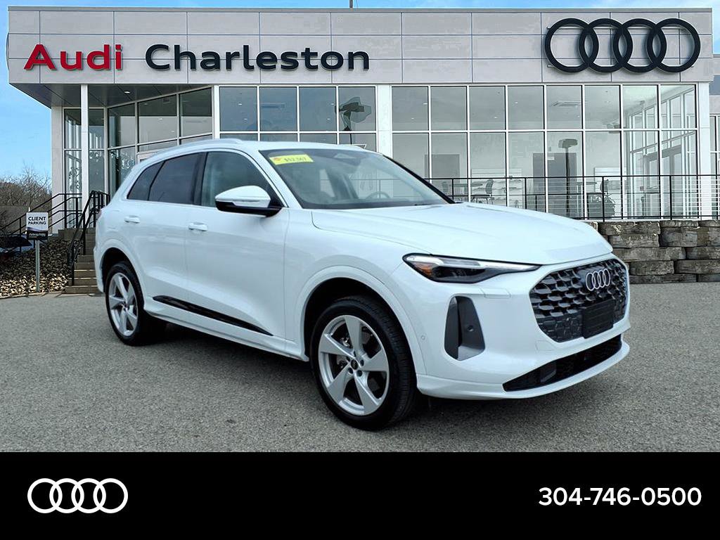 Used 2025 Audi Q5 Premium Plus w/ Premium Plus AWD/4WD image 1