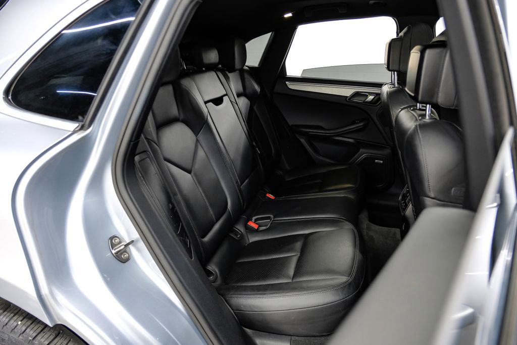 Used 2017 Porsche Macan S image 44