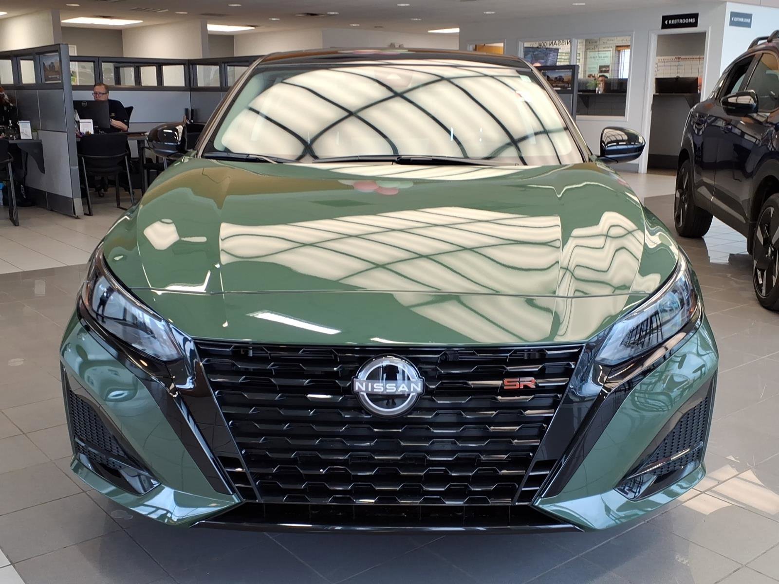 New 2026 Nissan Altima 2.5 SR image 2