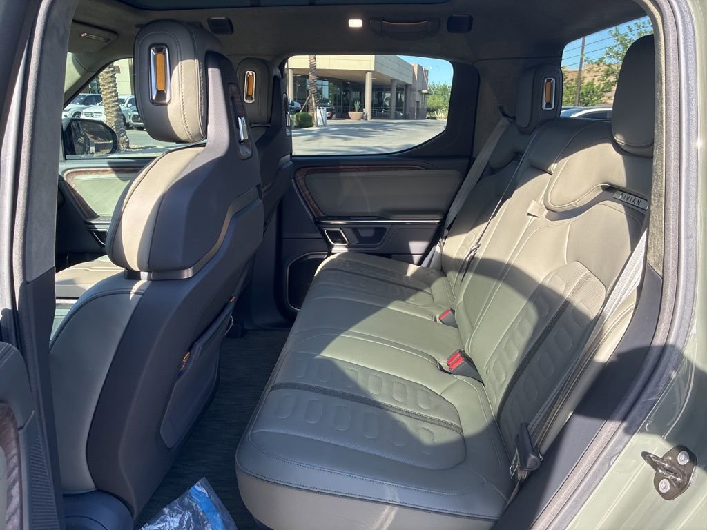 Used 2022 Rivian R1T Launch Edition image 8