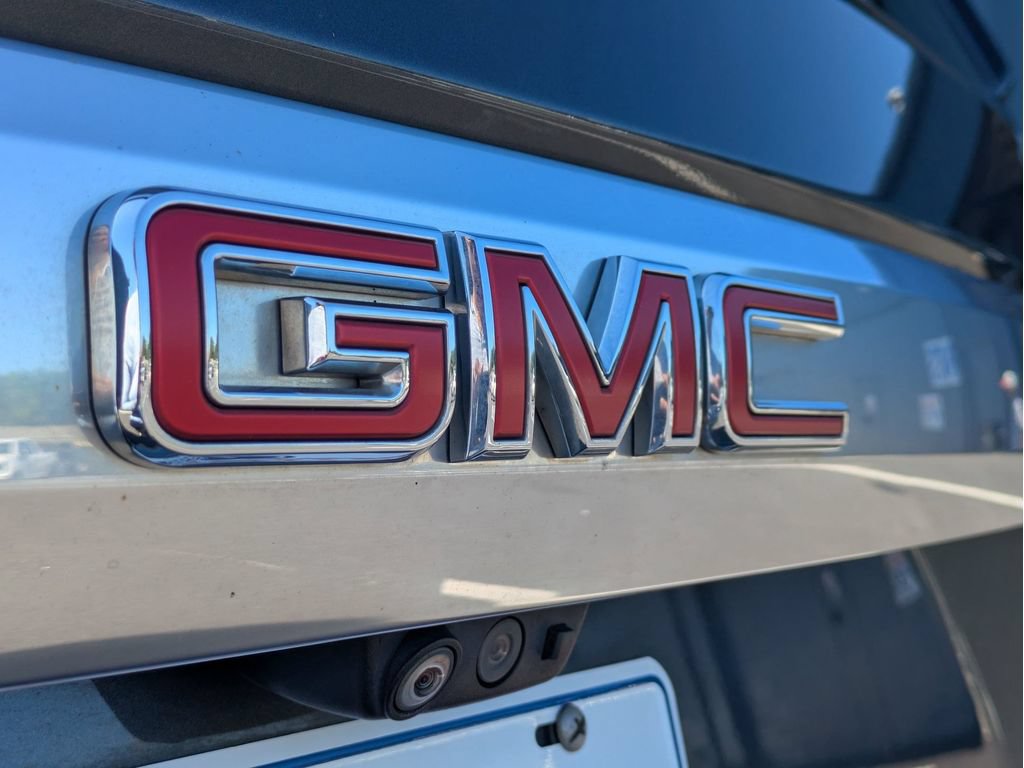 Used 2021 GMC Yukon Denali w/ Denali Ultimate Package AWD/4WD image 9