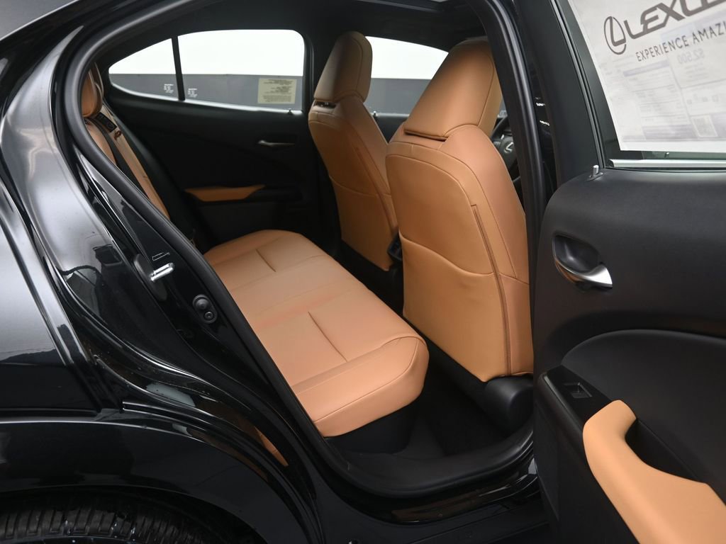 New 2026 Lexus UX 300h AWD image 10