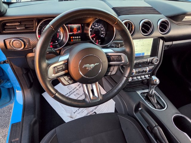 Used 2022 Ford Mustang Coupe RWD image 9