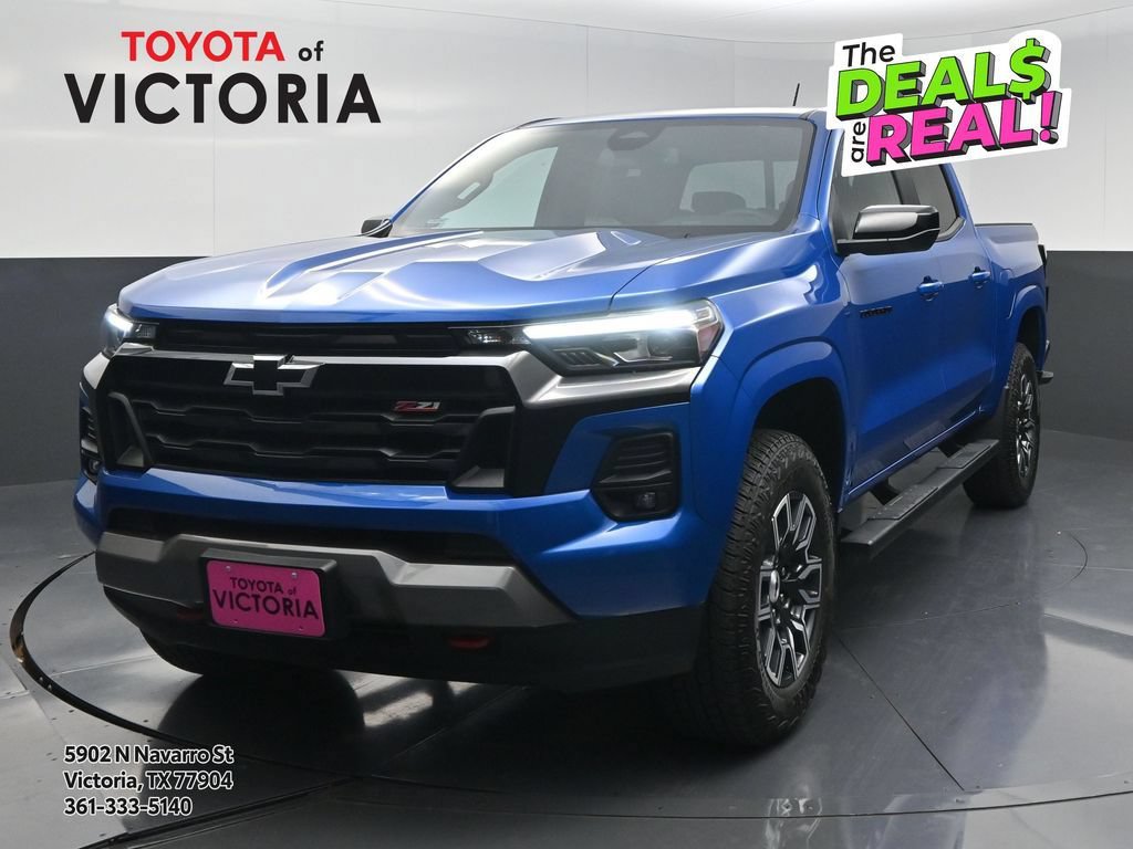 Used 2024 Chevrolet Colorado Z71 w/ Z71 Convenience Package 2 AWD/4WD image 1