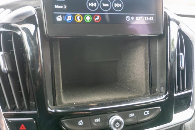 Used 2023 Chevrolet Traverse LT FWD image 25