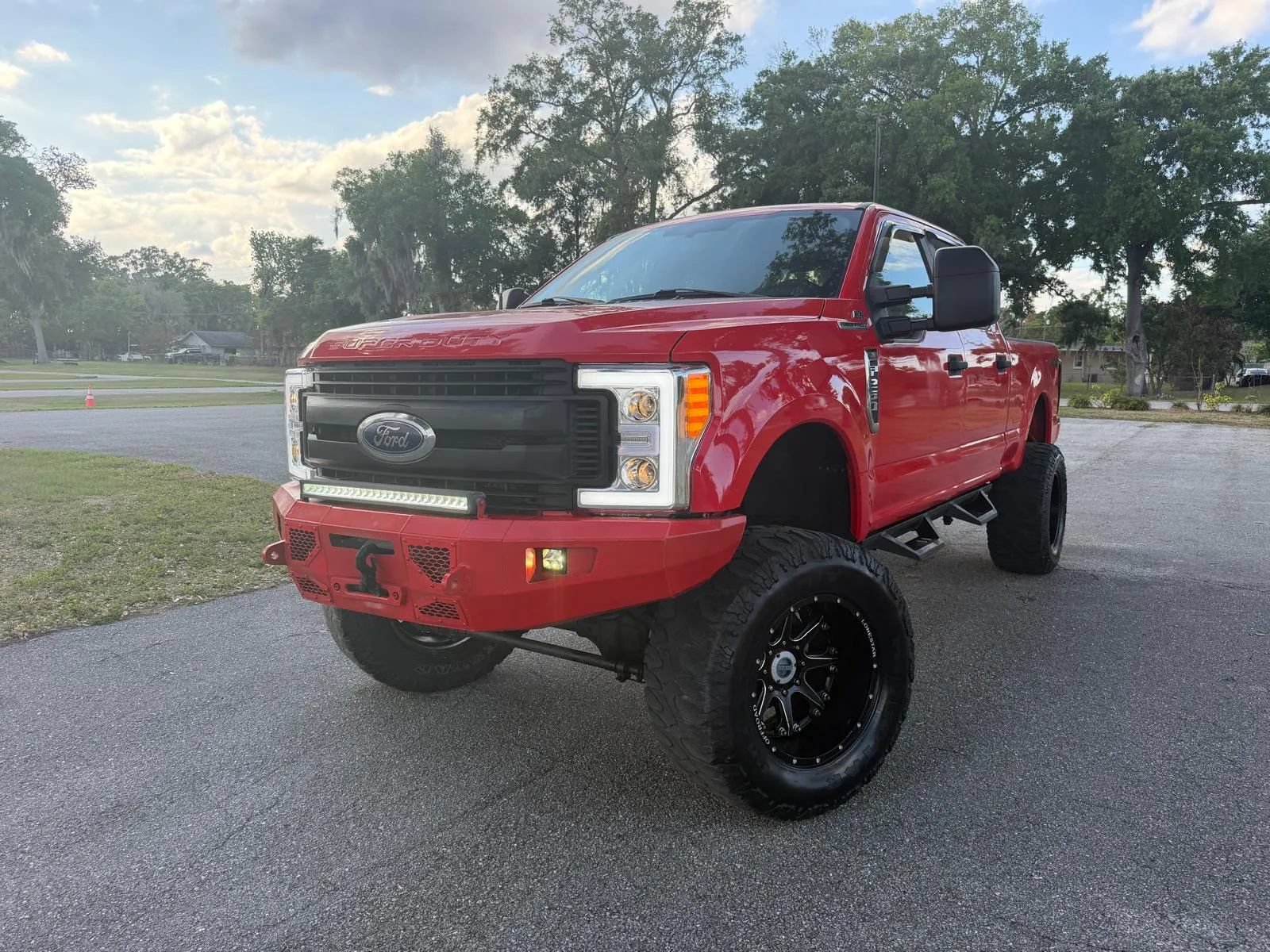 Used 2017 Ford F250 XL AWD/4WD image 1