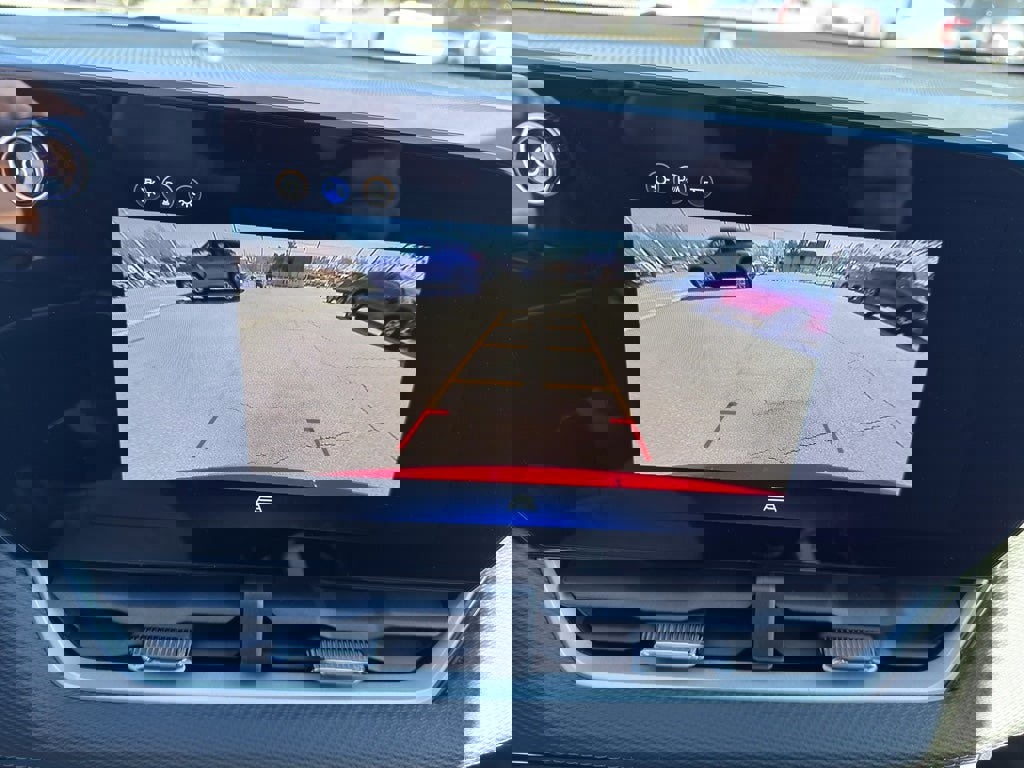 New 2026 Chevrolet Equinox LT image 17