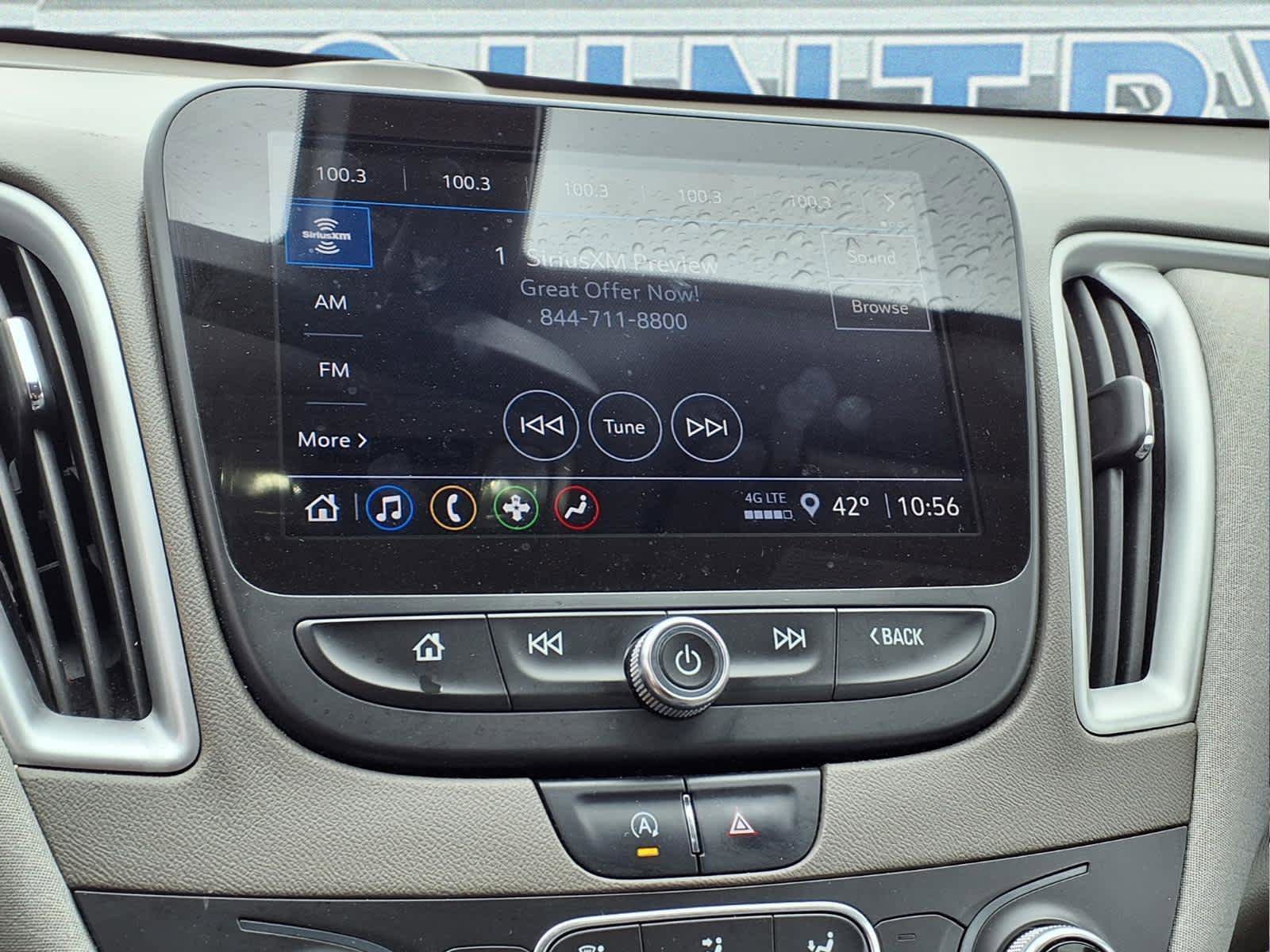 Used 2022 Chevrolet Malibu LT FWD image 16