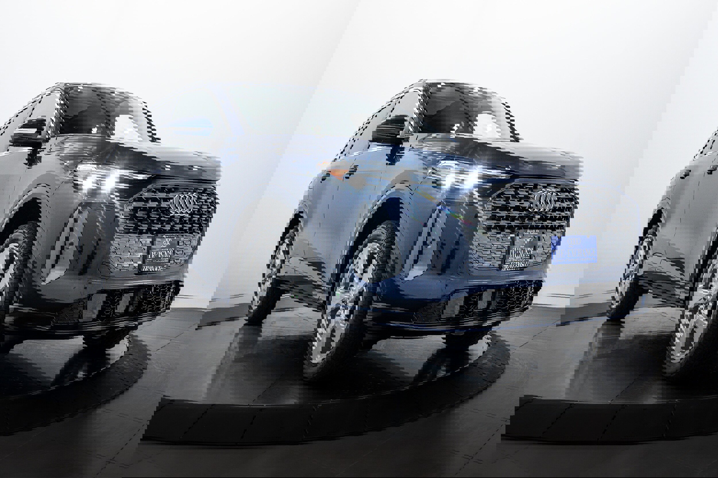 New 2025 Audi Q5 Premium Plus image 1