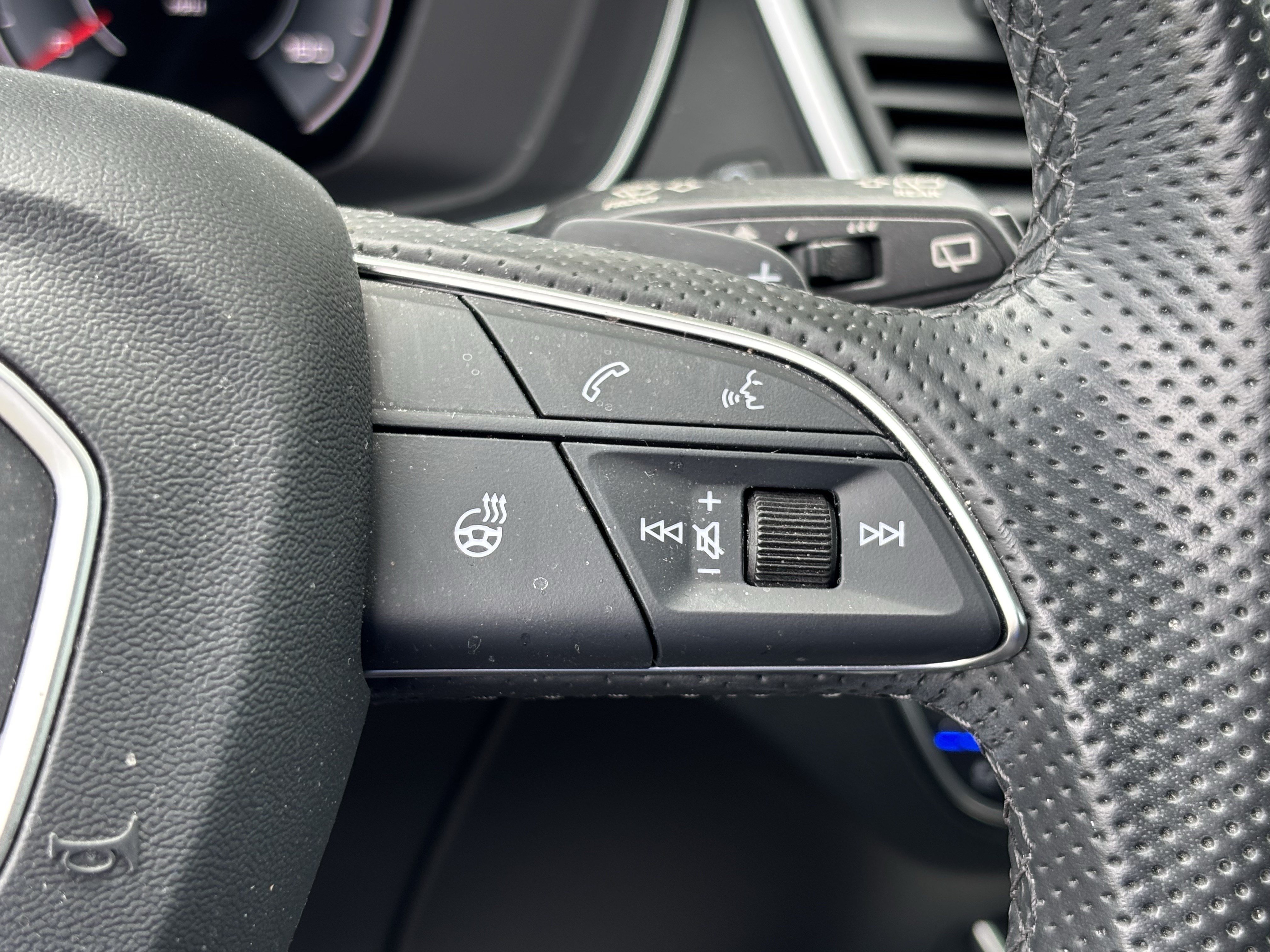 Certified 2025 Audi Q5 2.0T Premium Plus AWD/4WD image 20