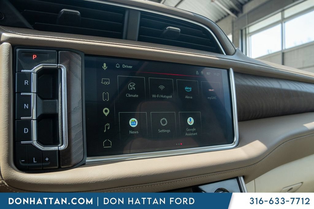 Used 2024 GMC Yukon XL Denali AWD/4WD image 7