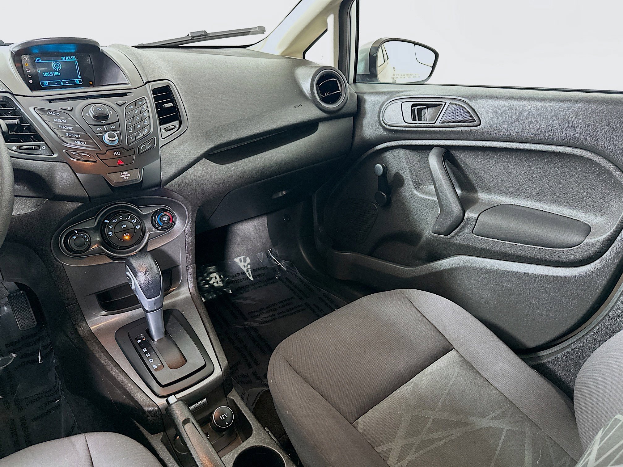 Used 2014 Ford Fiesta S FWD image 21