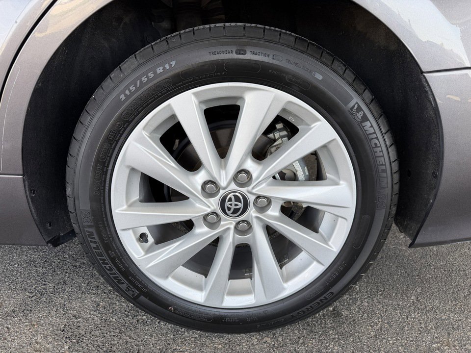 Used 2024 Toyota Camry LE AWD/4WD image 26