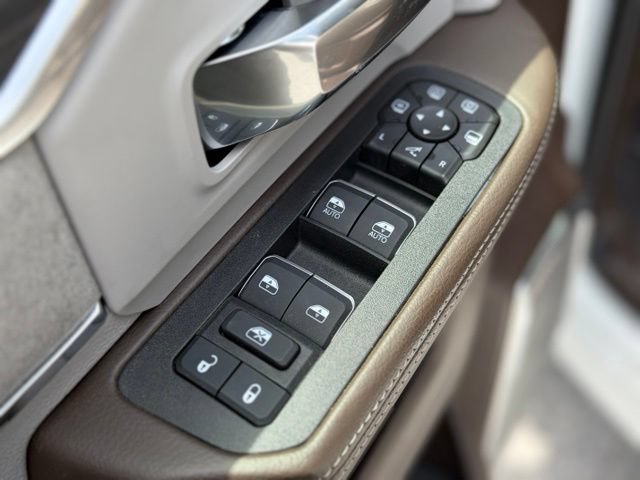 New 2026 RAM 2500 Laramie AWD/4WD image 13