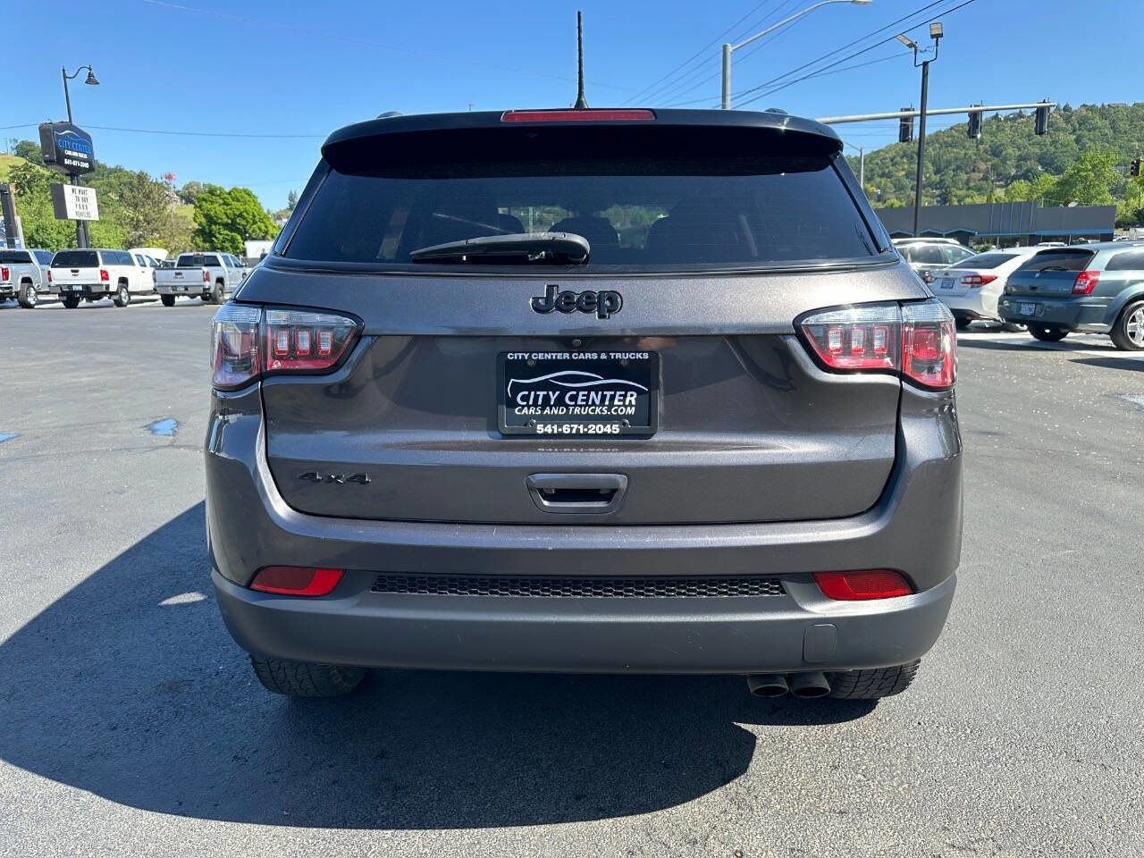 Used 2020 Jeep Compass Latitude image 19