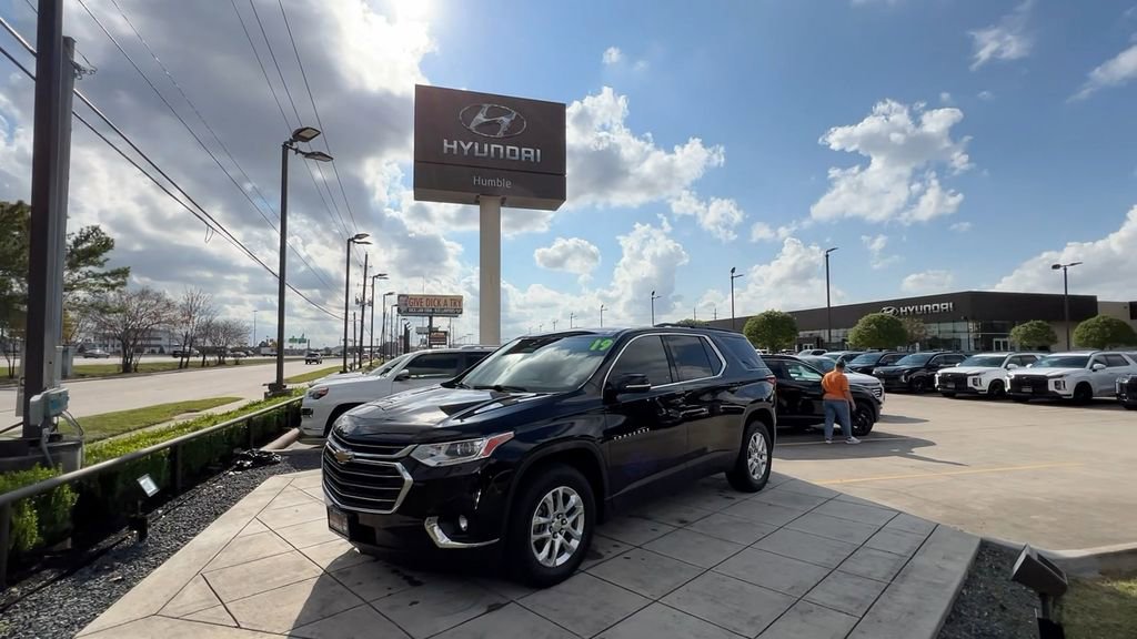 Used 2019 Chevrolet Traverse LT image 8