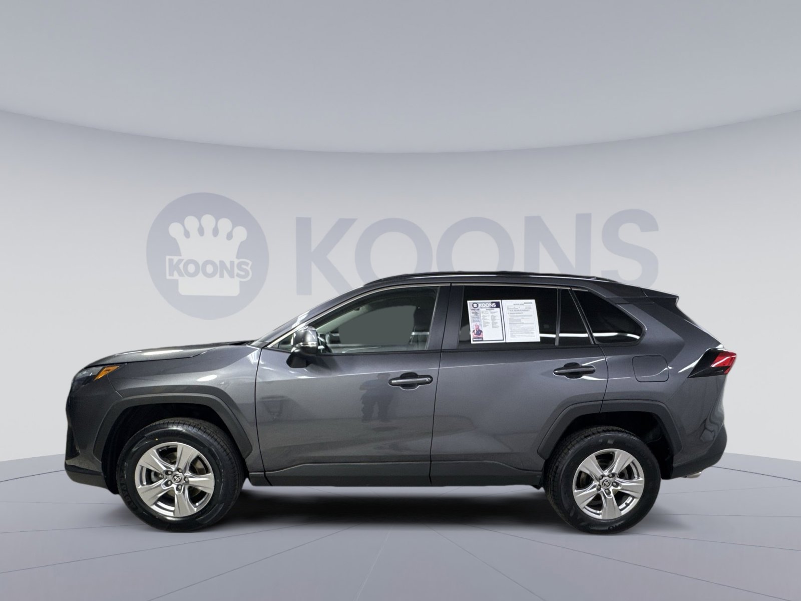 Used 2023 Toyota RAV4 XLE FWD image 17