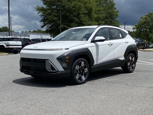 New 2025 Hyundai Kona SEL image 3