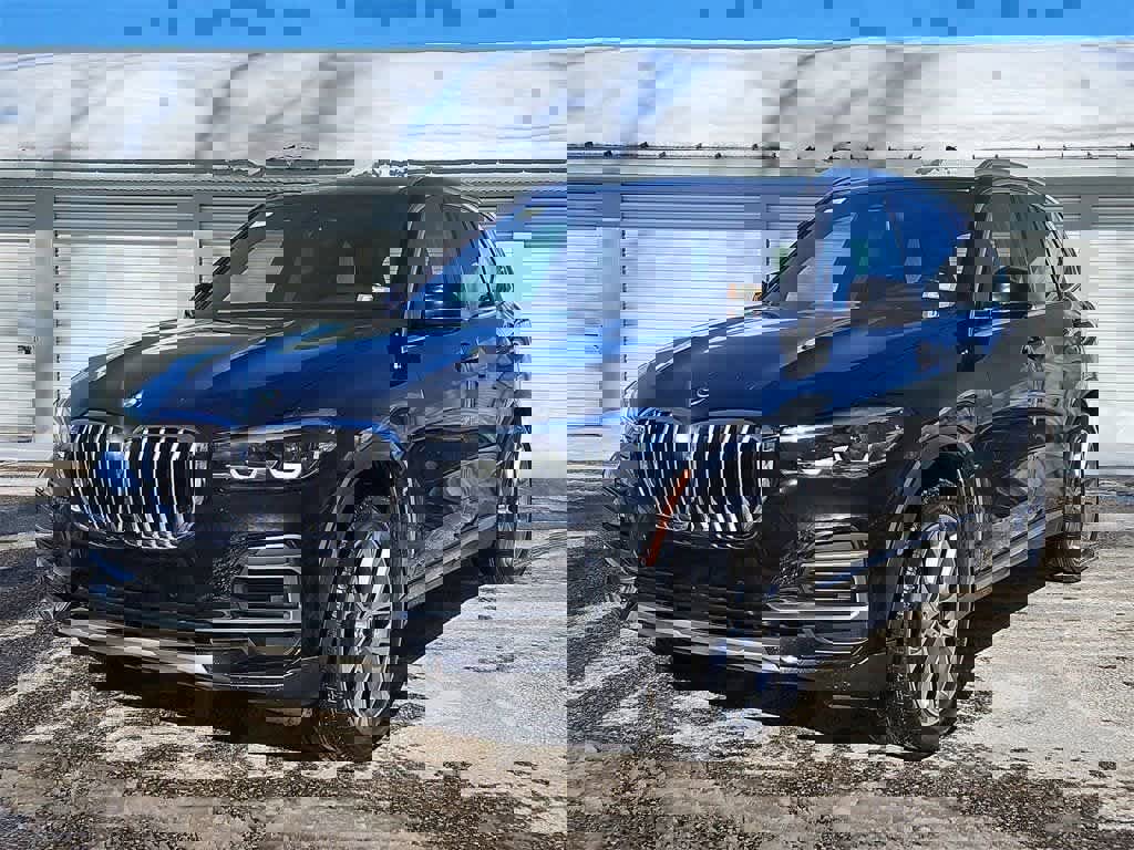 Used 2023 BMW X5 xDrive40i w/ Premium Package image 1