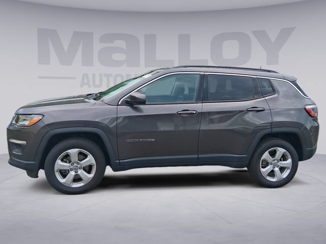 Used 2021 Jeep Compass Latitude w/ Sun and Sound Group AWD/4WD image 2