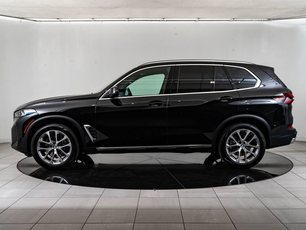 Used 2024 BMW X5 xDrive40i w/ Premium Package image 5