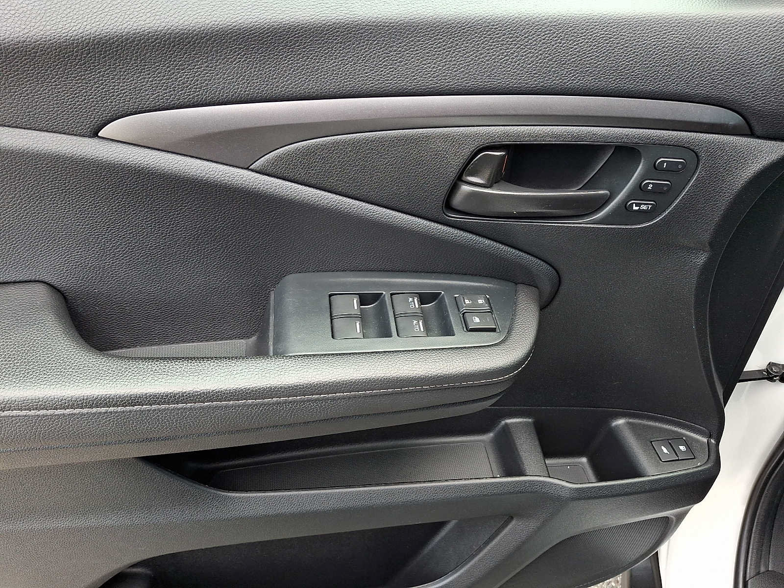 Used 2023 Honda Passport EX-L image 13
