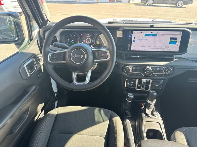 Used 2024 Jeep Wrangler Unlimited Sahara image 16