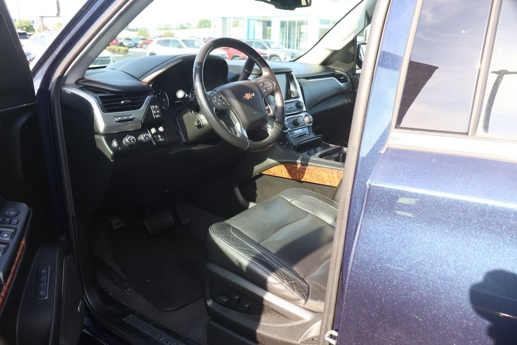 Used 2020 Chevrolet Tahoe Premier AWD/4WD image 11