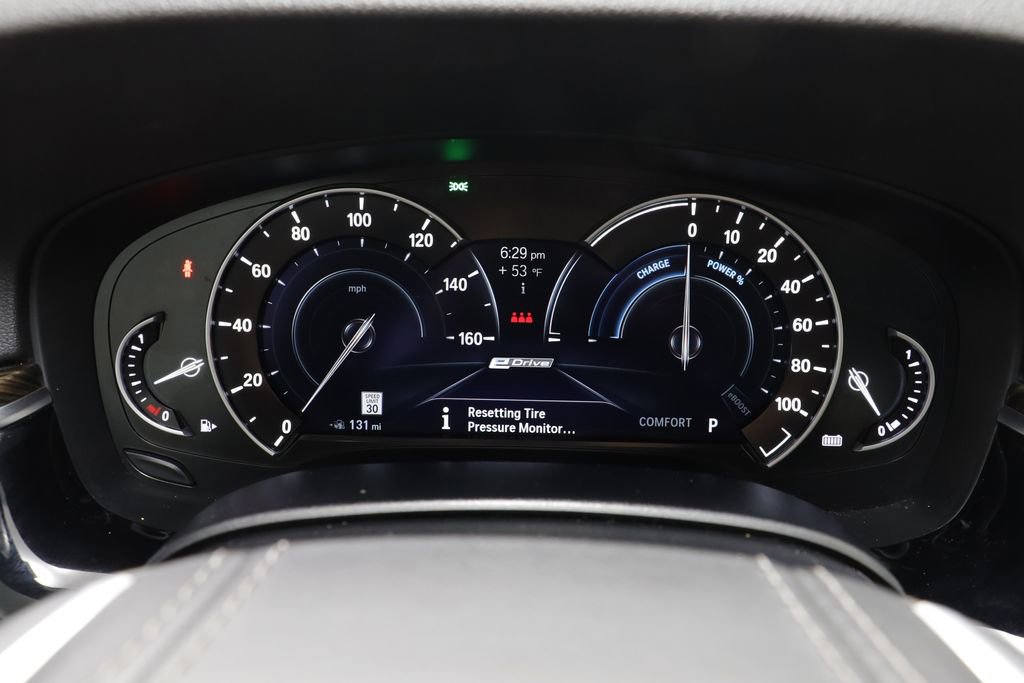 Used 2018 BMW 530e xDrive image 8