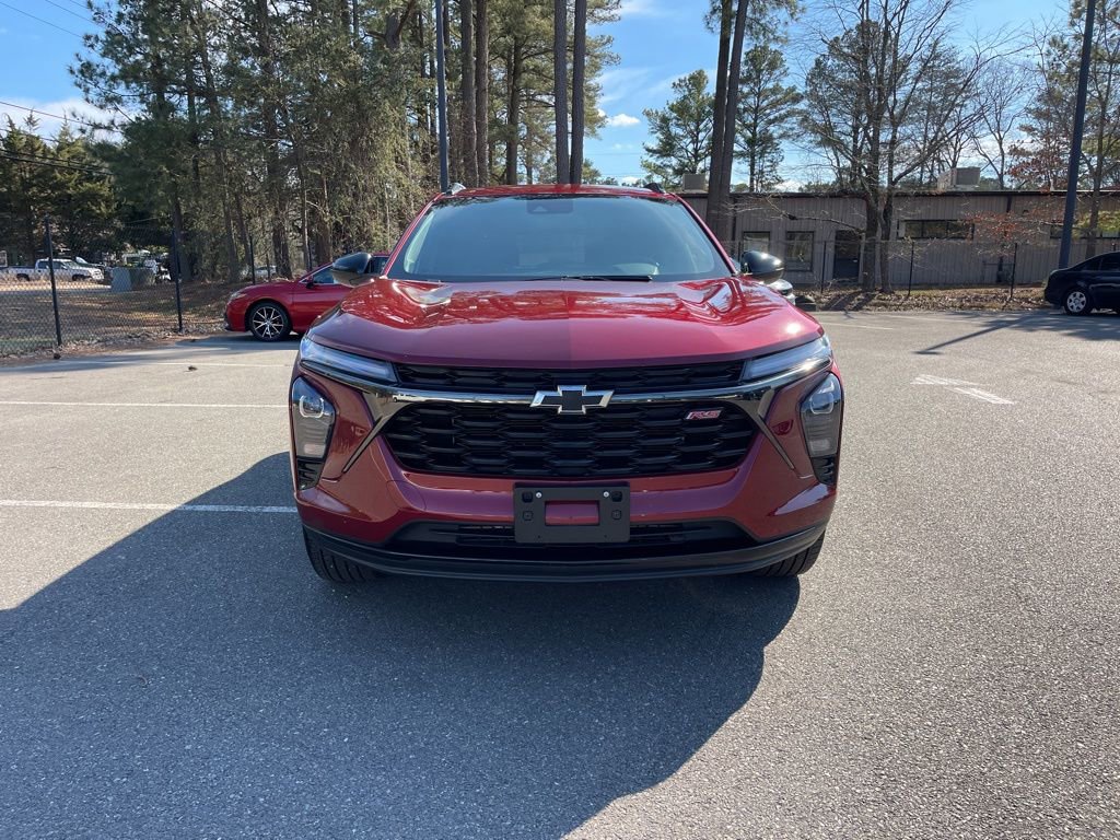 Used 2024 Chevrolet Trax RS w/ Driver Confidence Package image 3