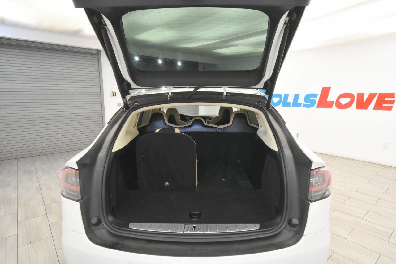 Used 2017 Tesla Model X 75D image 42