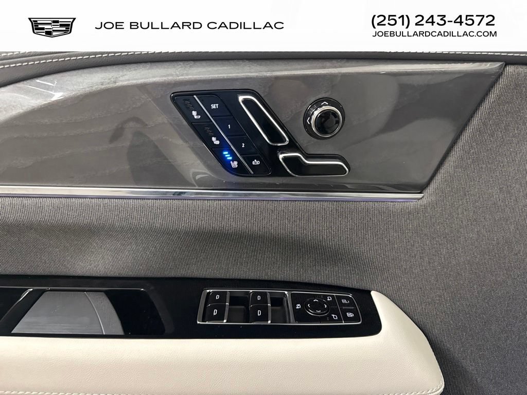 New 2026 Cadillac Escalade IQL Luxury w/ LPO, Floor Liner Package AWD/4WD image 11