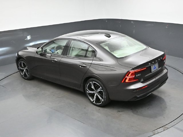 Used 2024 Volvo S60 B5 Plus w/ Climate Package AWD/4WD image 45